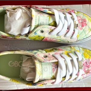 G by Guess GBG Sneakers Size 8